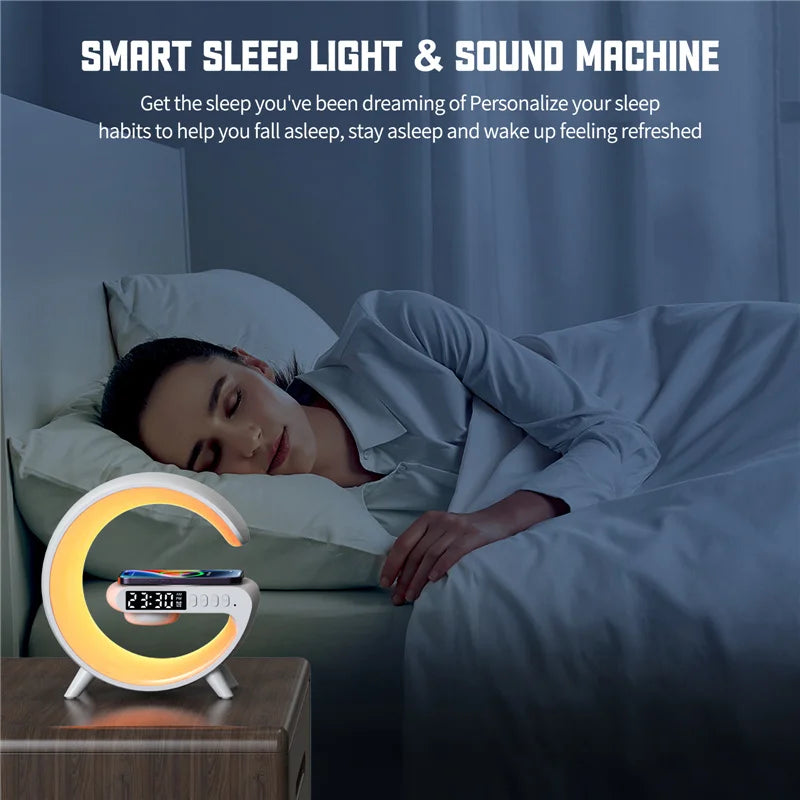 Reloj alarma multifuncional, cargador y luz led.
